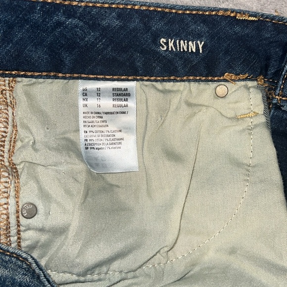 NEW American Eagle Skinny Jean - Picture 4 of 5